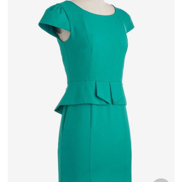 Modcloth Dresses & Skirts - ModCloth Teal Seam Like Yourself Pencil Dress 👗
